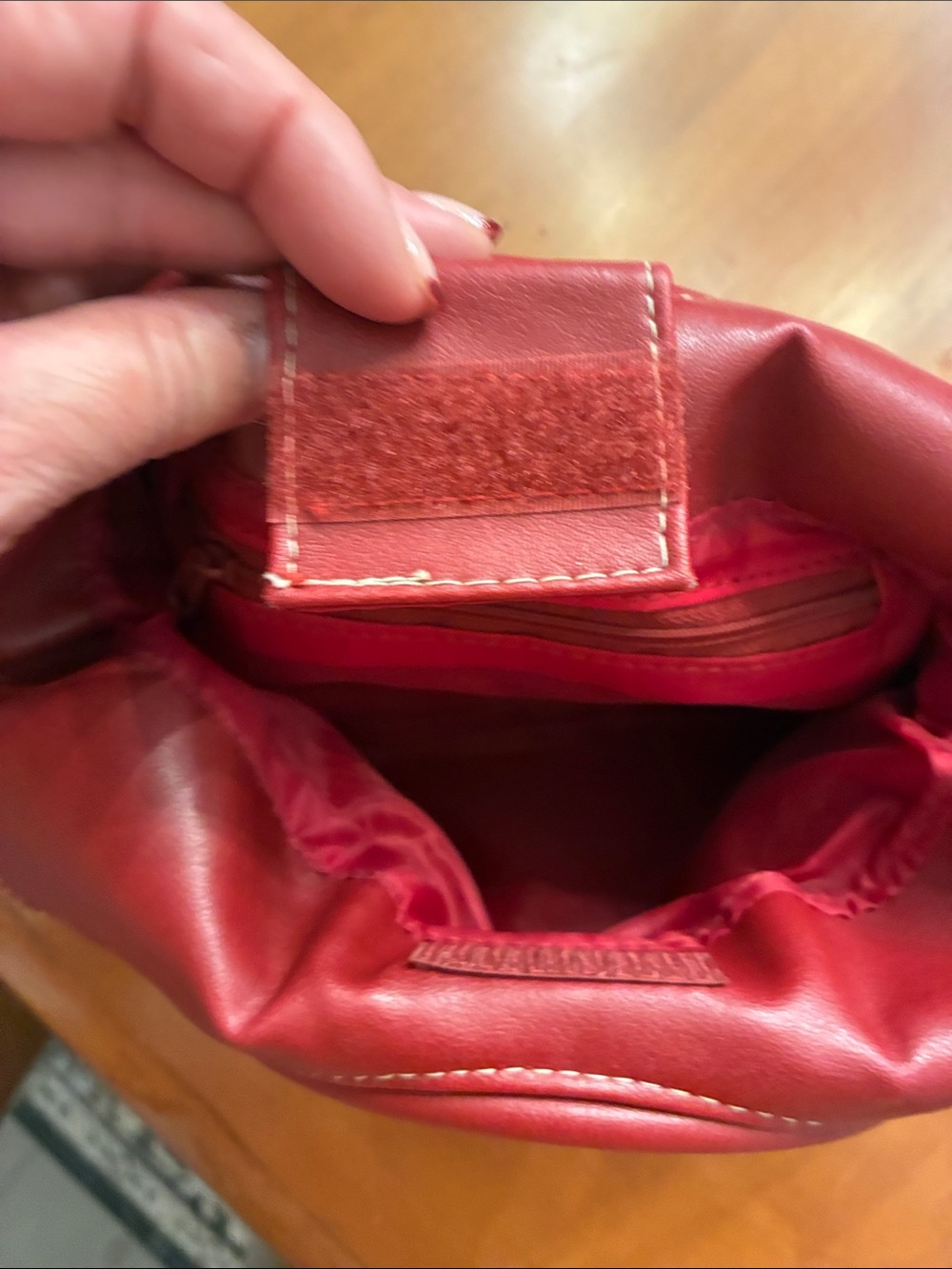 Unlisted Red Circle-Handle Wristlet Bag - Picture 3 of 5